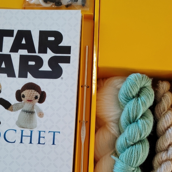 Star Wars Crochet Kit - Yoda & Stormtrooper - Picture 12 of 12
